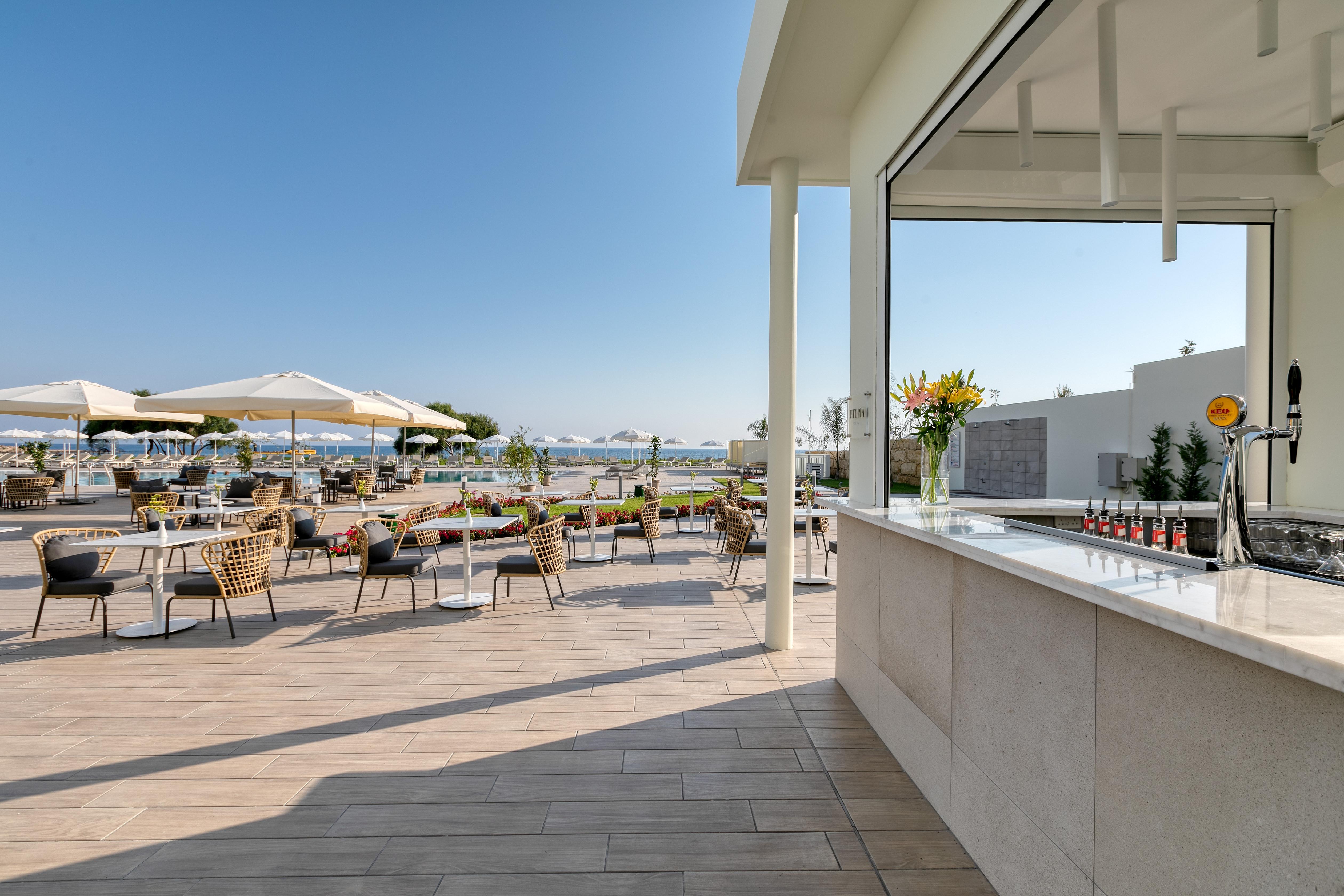 Ivi Mare - Designed For Adults By Louis Hotels Geroskipou Eksteriør billede The rooftop bar