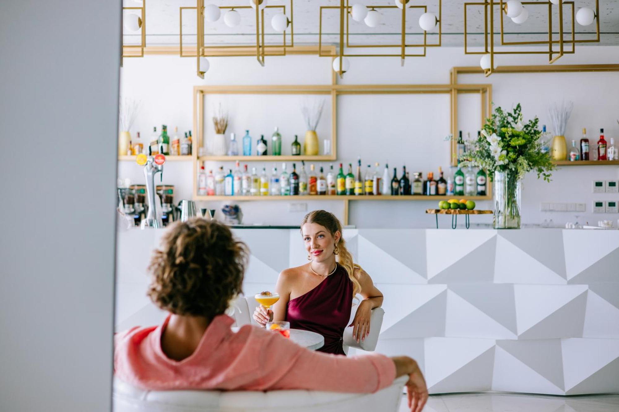 Ivi Mare - Designed For Adults By Louis Hotels Geroskipou Eksteriør billede The bar at the 2018 edition of the Berlinale