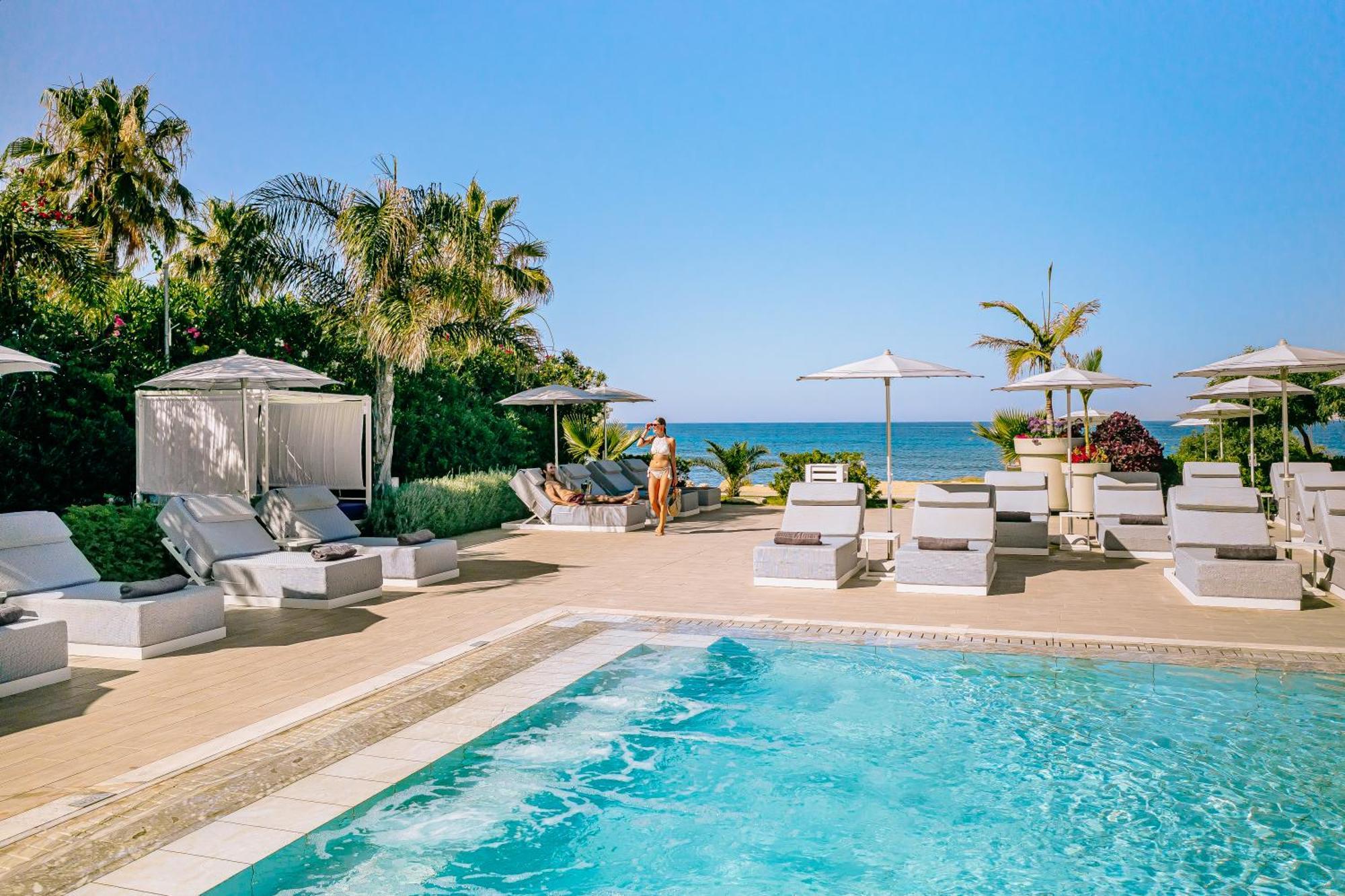 Ivi Mare - Designed For Adults By Louis Hotels Geroskipou Eksteriør billede The Beach Club at The Standard, Miami Beach