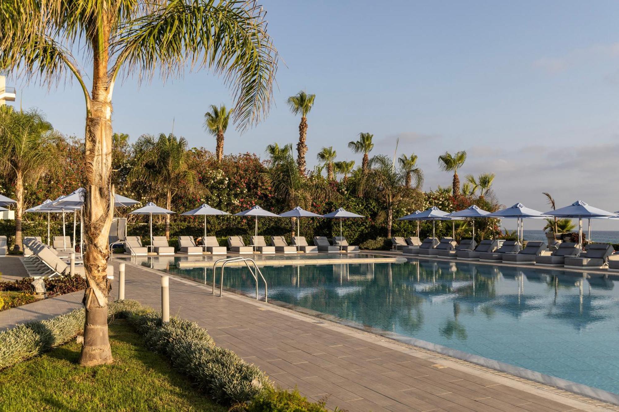Ivi Mare - Designed For Adults By Louis Hotels Geroskipou Eksteriør billede The pool at the hotel