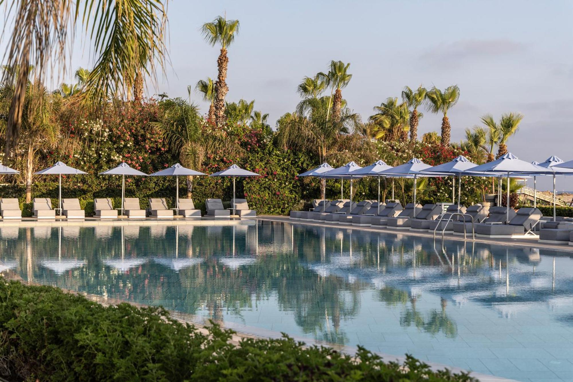Ivi Mare - Designed For Adults By Louis Hotels Geroskipou Eksteriør billede The pool at the hotel