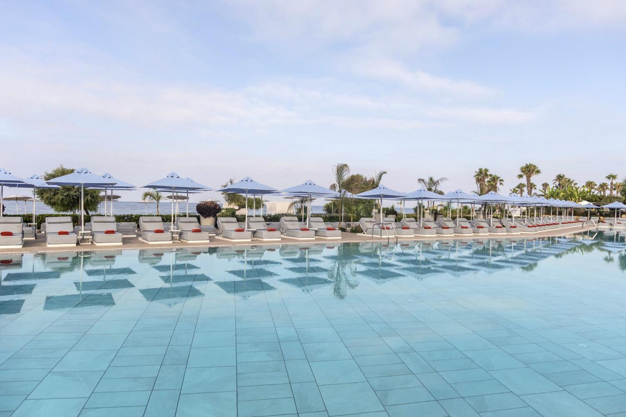 Ivi Mare - Designed For Adults By Louis Hotels Geroskipou Eksteriør billede Pool at the hotel